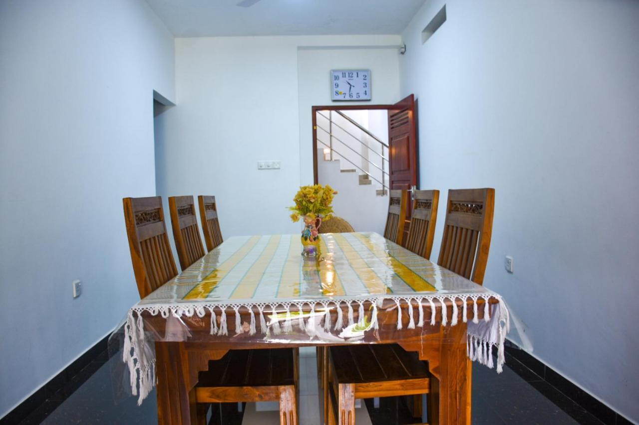 Riverview Guest Канді Екстер'єр фото