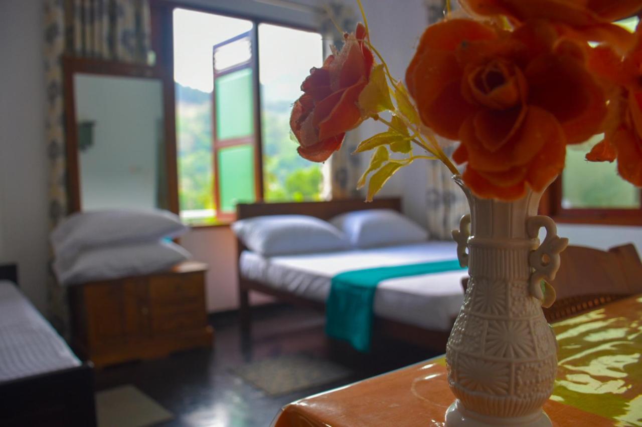 Riverview Guest Канді Екстер'єр фото