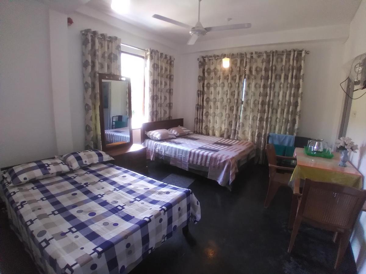 Riverview Guest Канді Екстер'єр фото